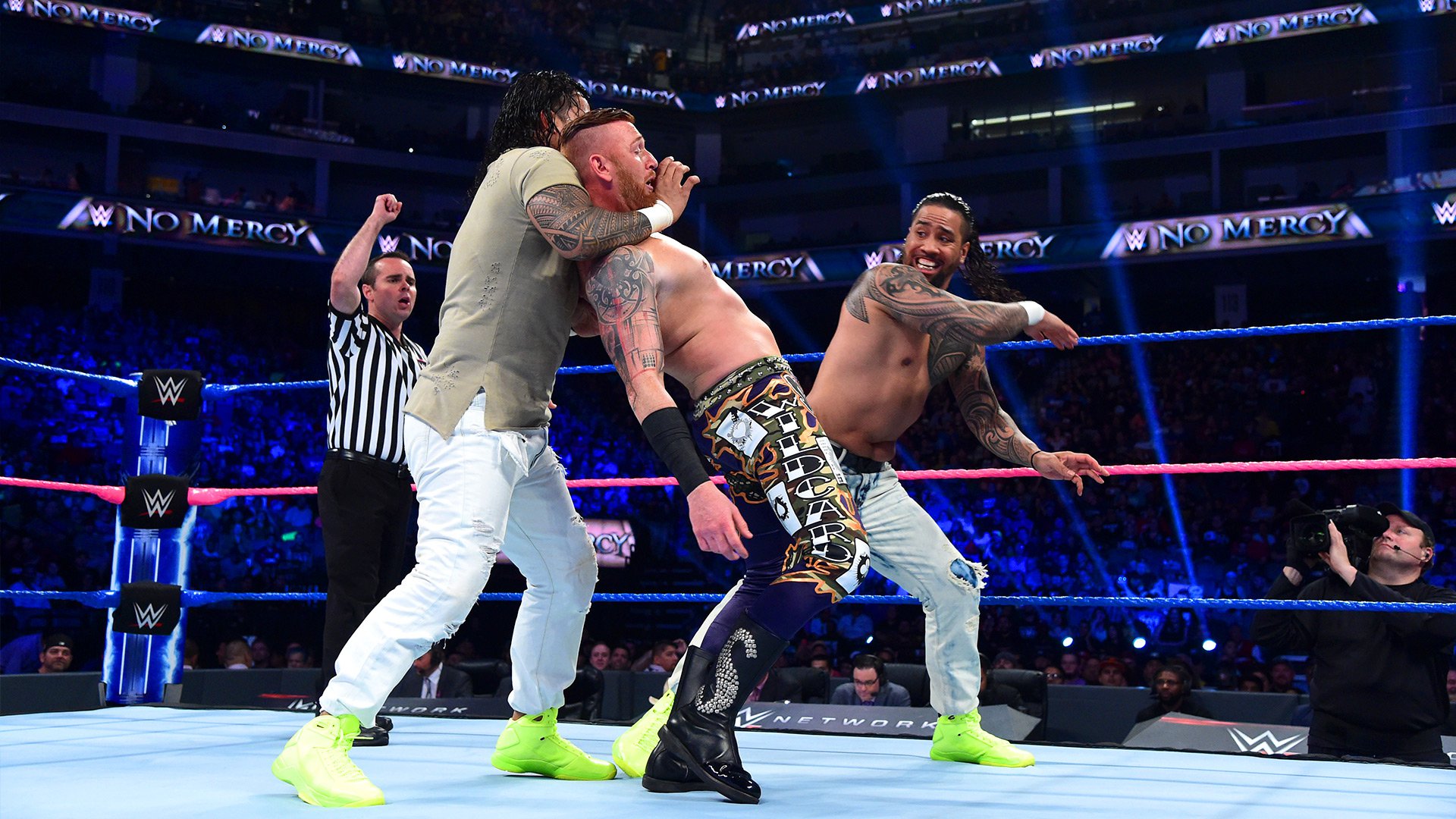 Smackdown Tag Team Champions Heath Slater Rhyno Def The Usos Wwe