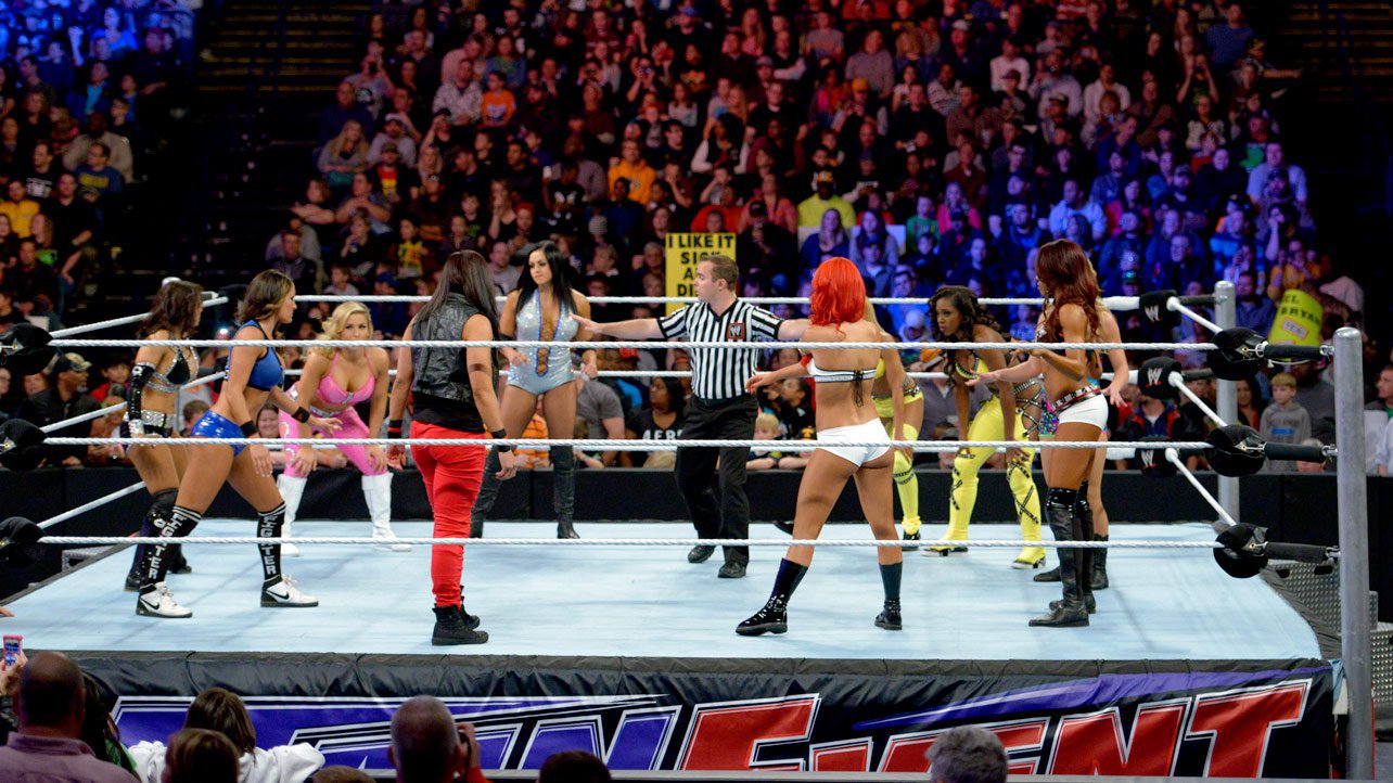 Wwe Main Event Results Formidable No 1 Contender Emerges From Divas Battle Royal Wwe 