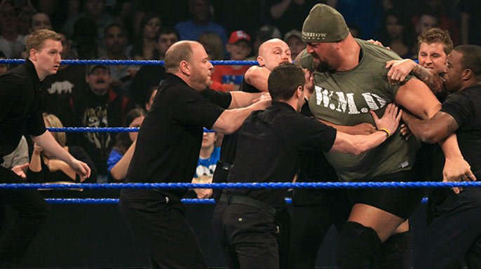 http://www.wwe.com/f/ep/image/2011/10/20111005_sd_bigshow_mhenry_l.jpg