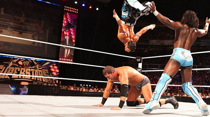 http://www.wwe.com/f/ep/image/2011/10/20111017_sd_airboom_drewmcgill_post_l.jpg