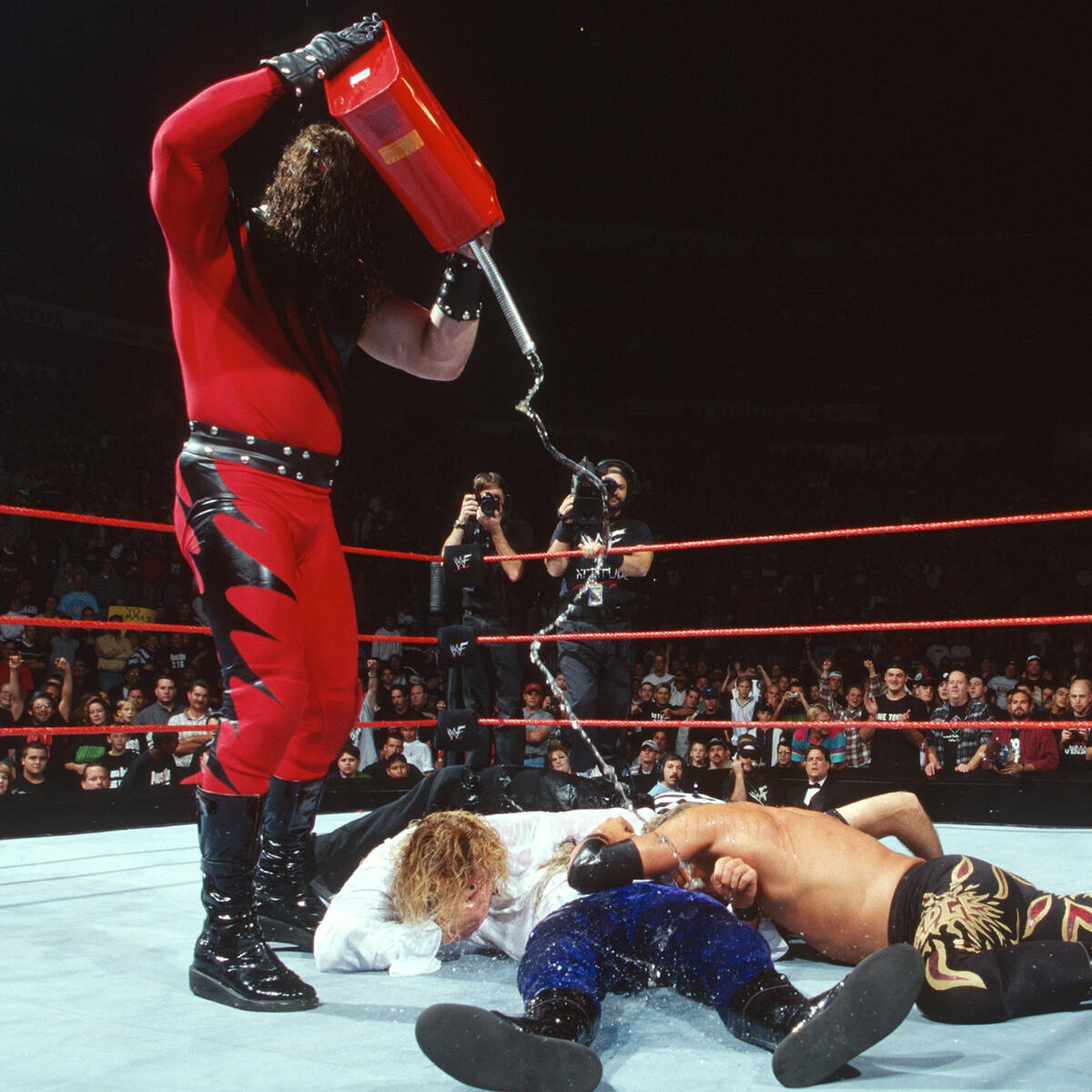 wwf kane y tori