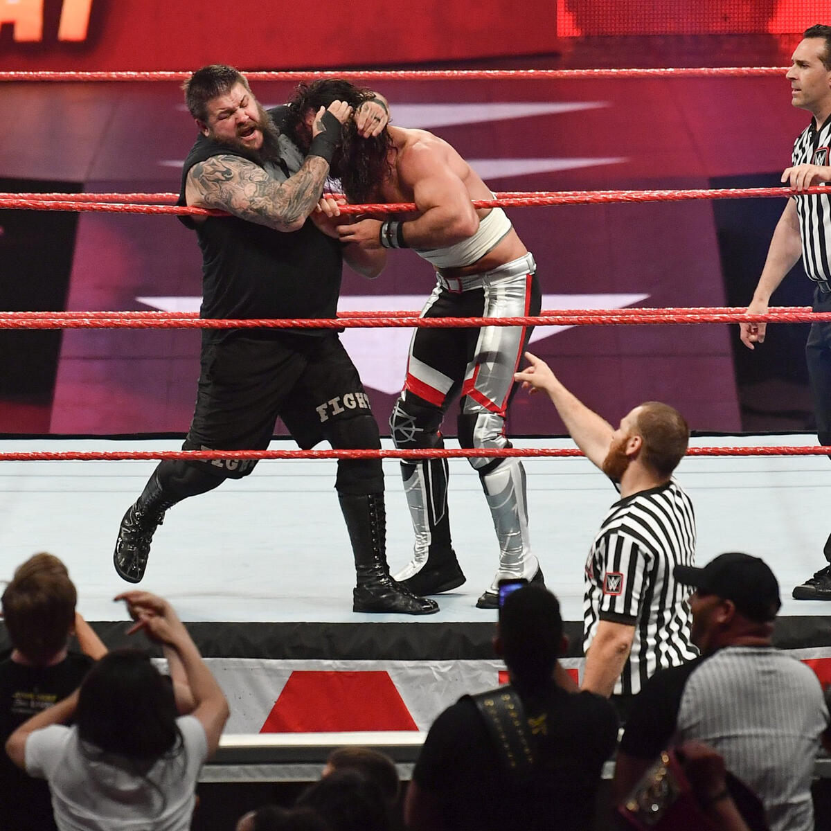 Seth Rollins Vs Kevin Owens With Special Guest Outside Referee Sami