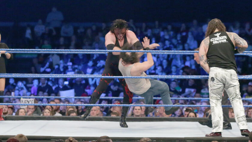 Kane, Dean Ambrose & James Ellsworth face The New Wyatt Family on SmackDown LIVE from Glasgow, Scotland.