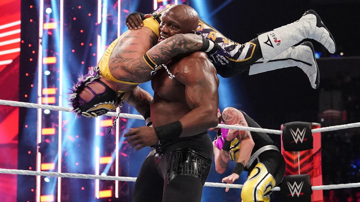 Rey Dominik Mysterio Vs Bobby Lashley Handicap Match Raw Nov