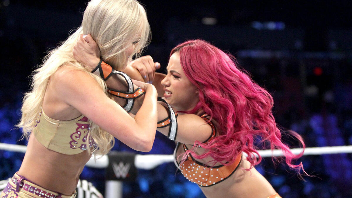 Sasha Banks Vs Summer Rae Photos