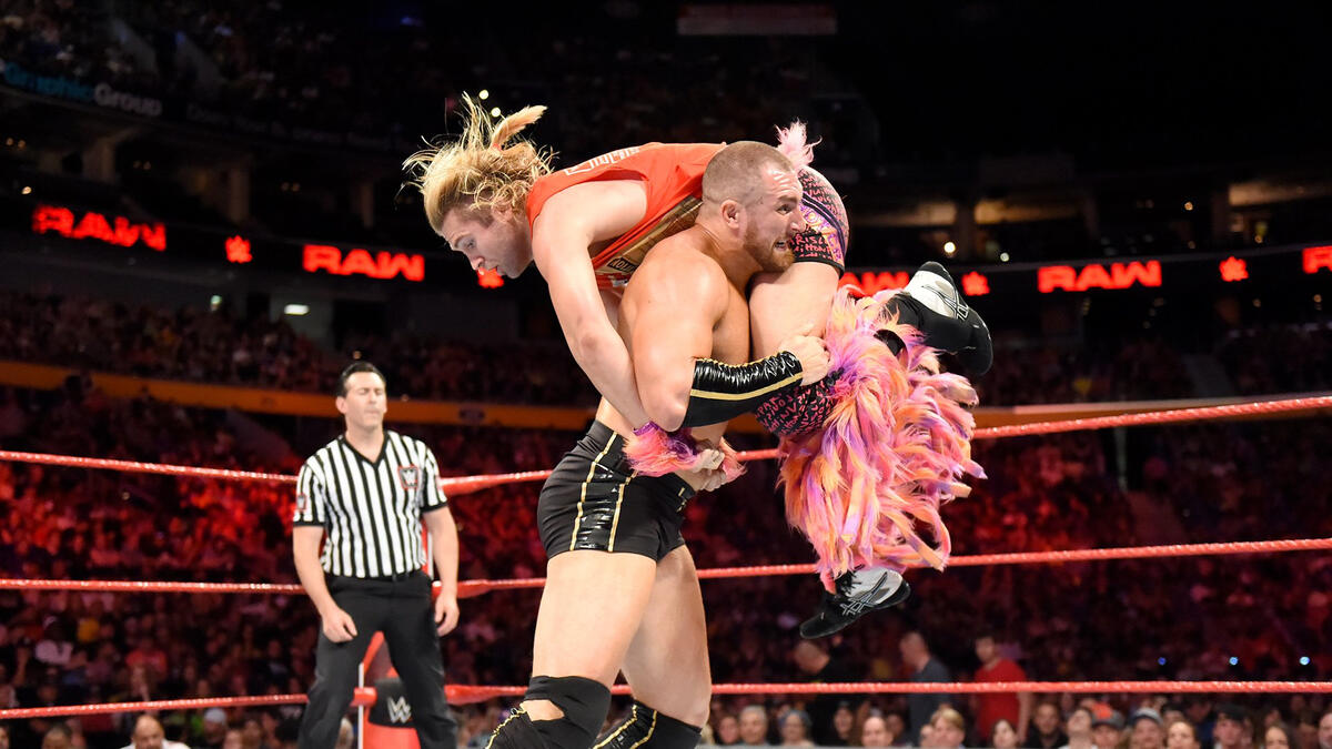 Tyler Breeze Vs Mojo Rawley Photos WWE