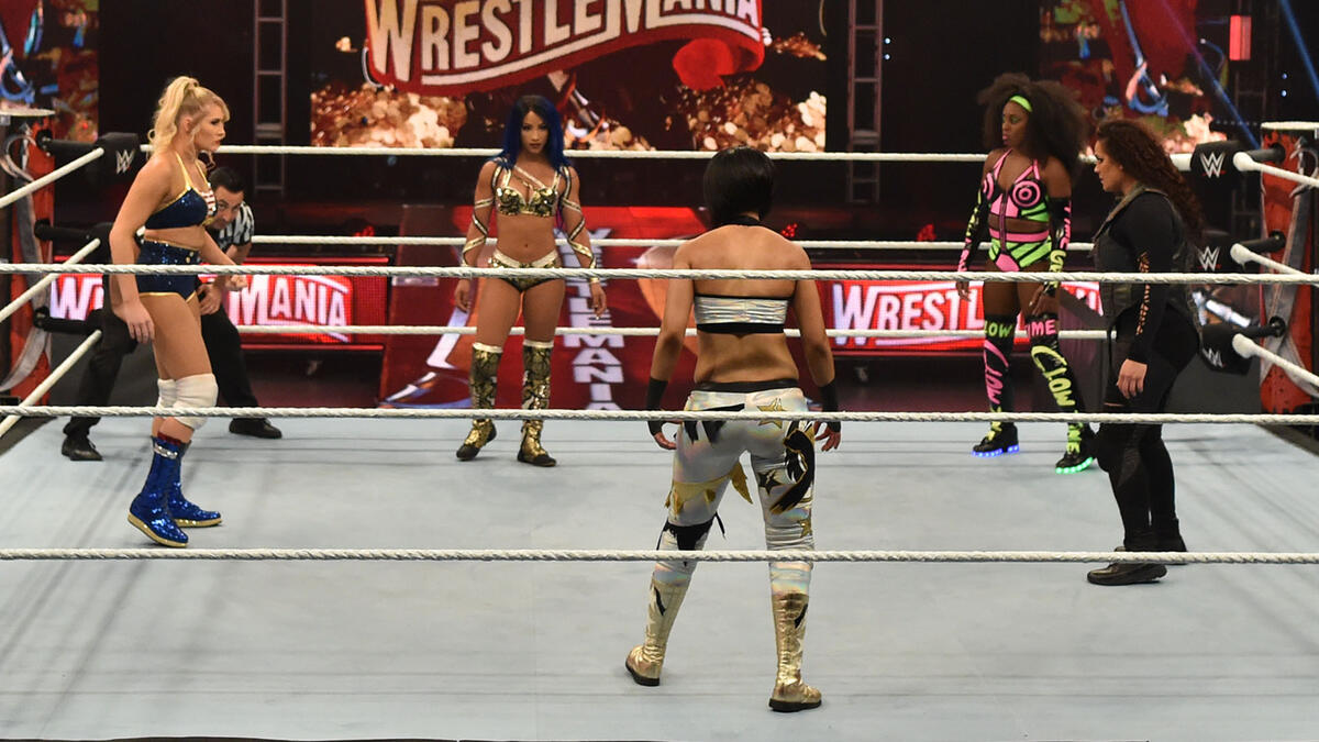 Bayley Vs Lacey Evans Vs Naomi Vs Tamina Vs Sasha Banks