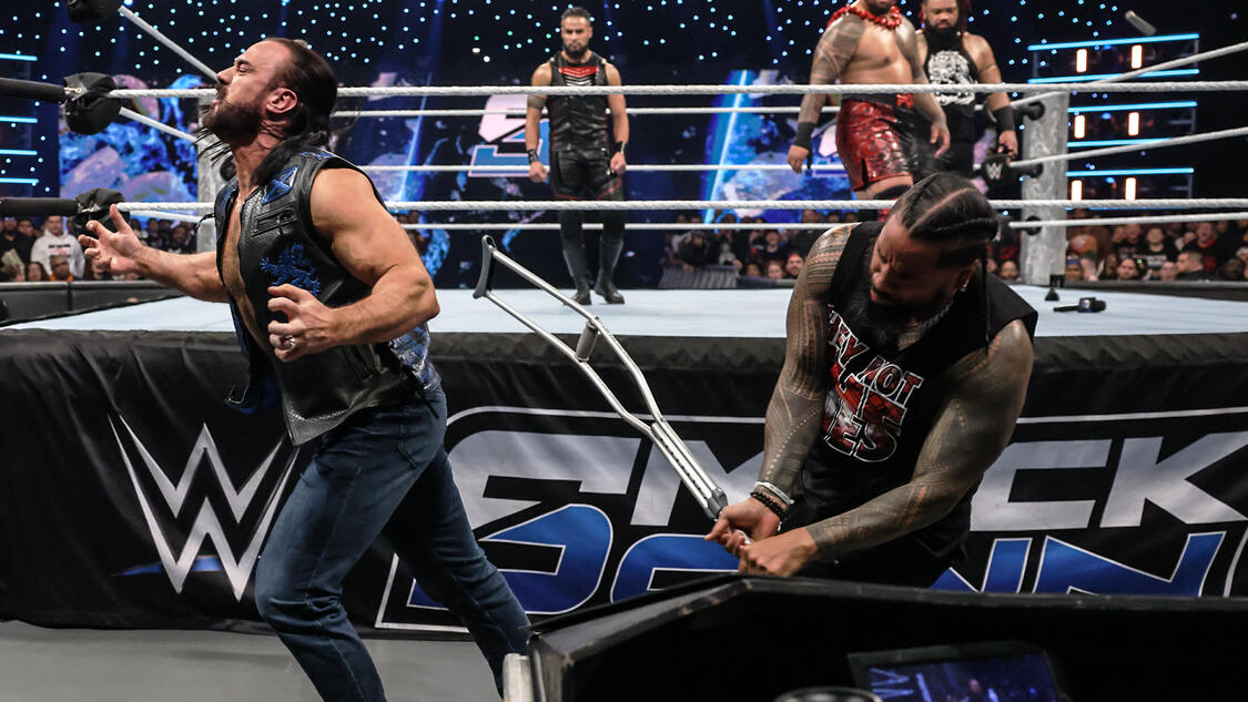 Jimmy Uso attacks Drew McIntyre with a crutch: SmackDown highlights, Dec. 20, 2024