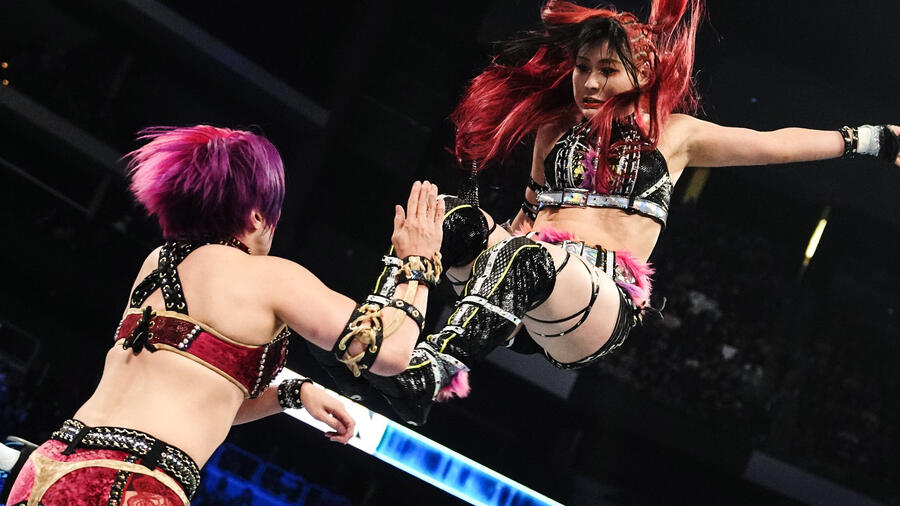 IYO SKY vs. Asuka - WWE Women's Championship Match: SmackDown highlights,  Sept. 22, 2023