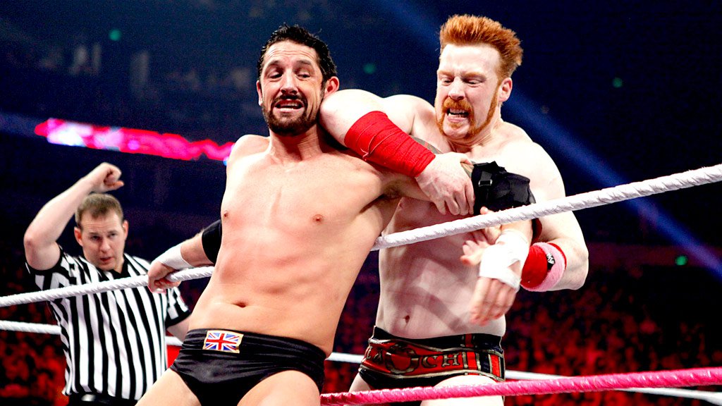 20121015_raw_sheamus_barrett.jpg