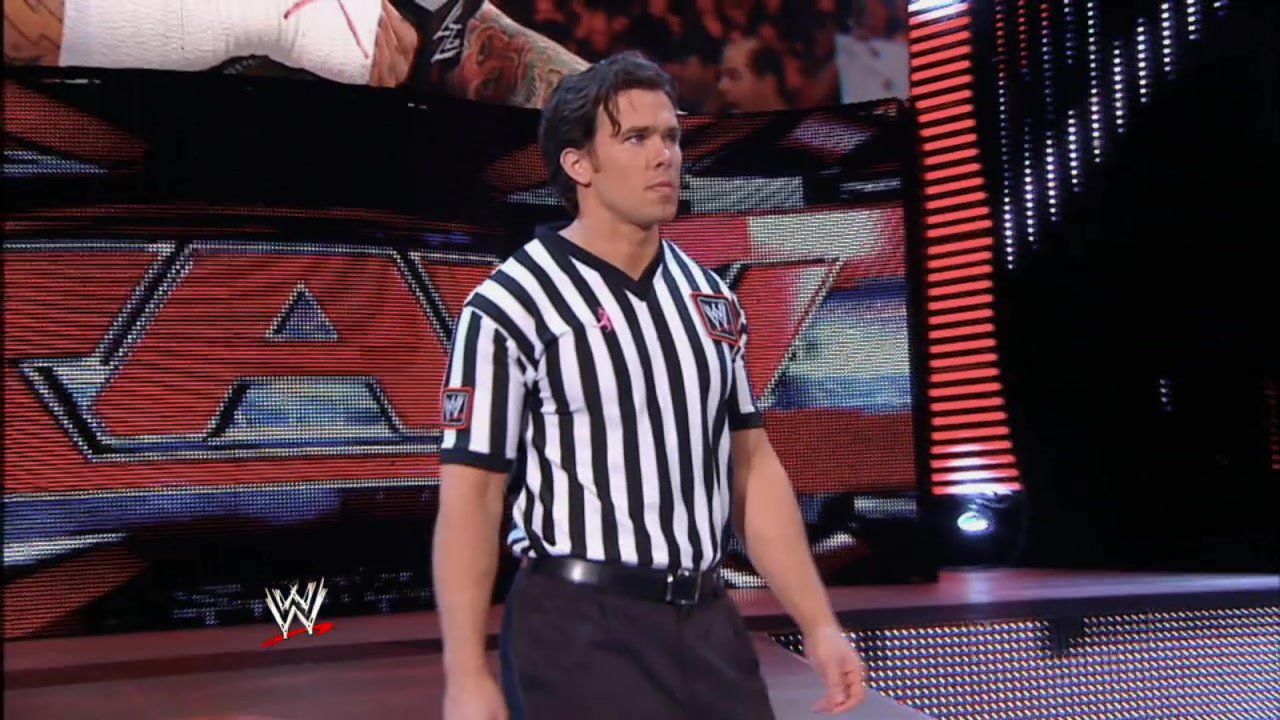 Resultado de imagem para brad maddox referee