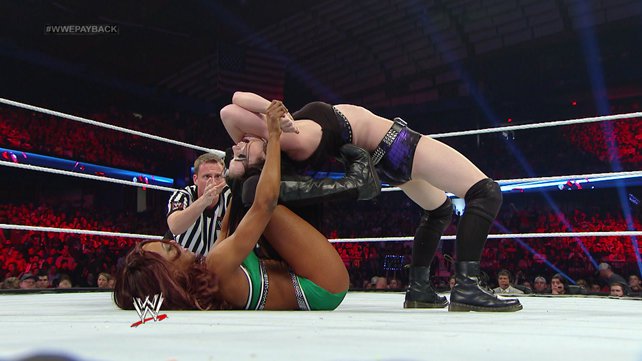 Divas Champion Paige Def Alicia Fox