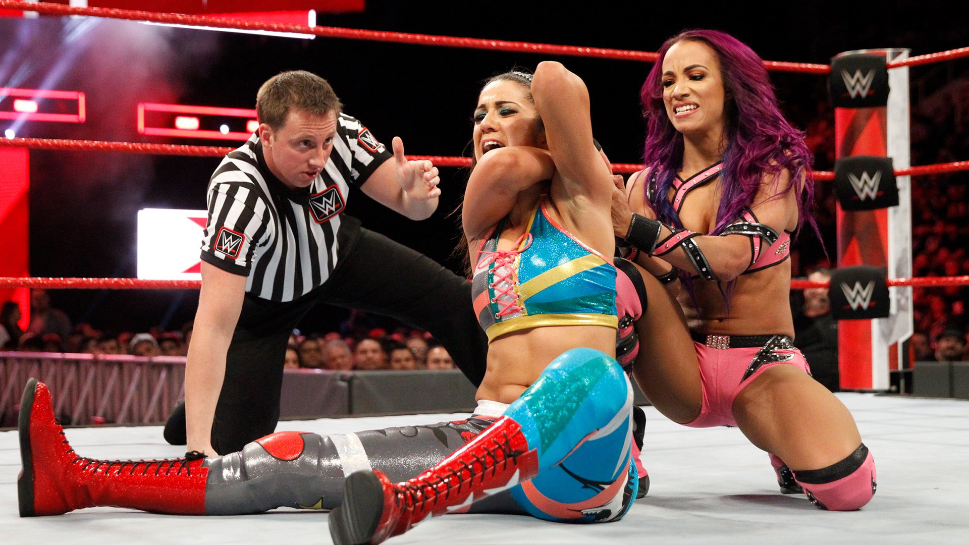 Sasha Banks vs. Bayley: Raw, Feb. 12, 2018