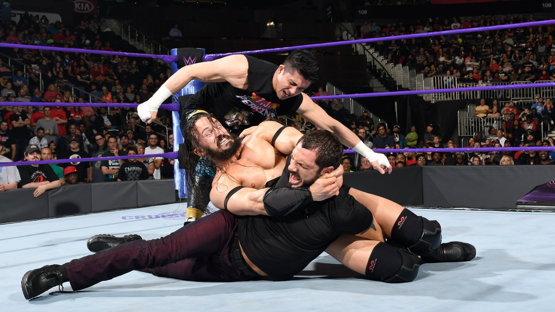 Neville responds to Austin Aries making him tap out: WWE 205 Live, May 30,  2017