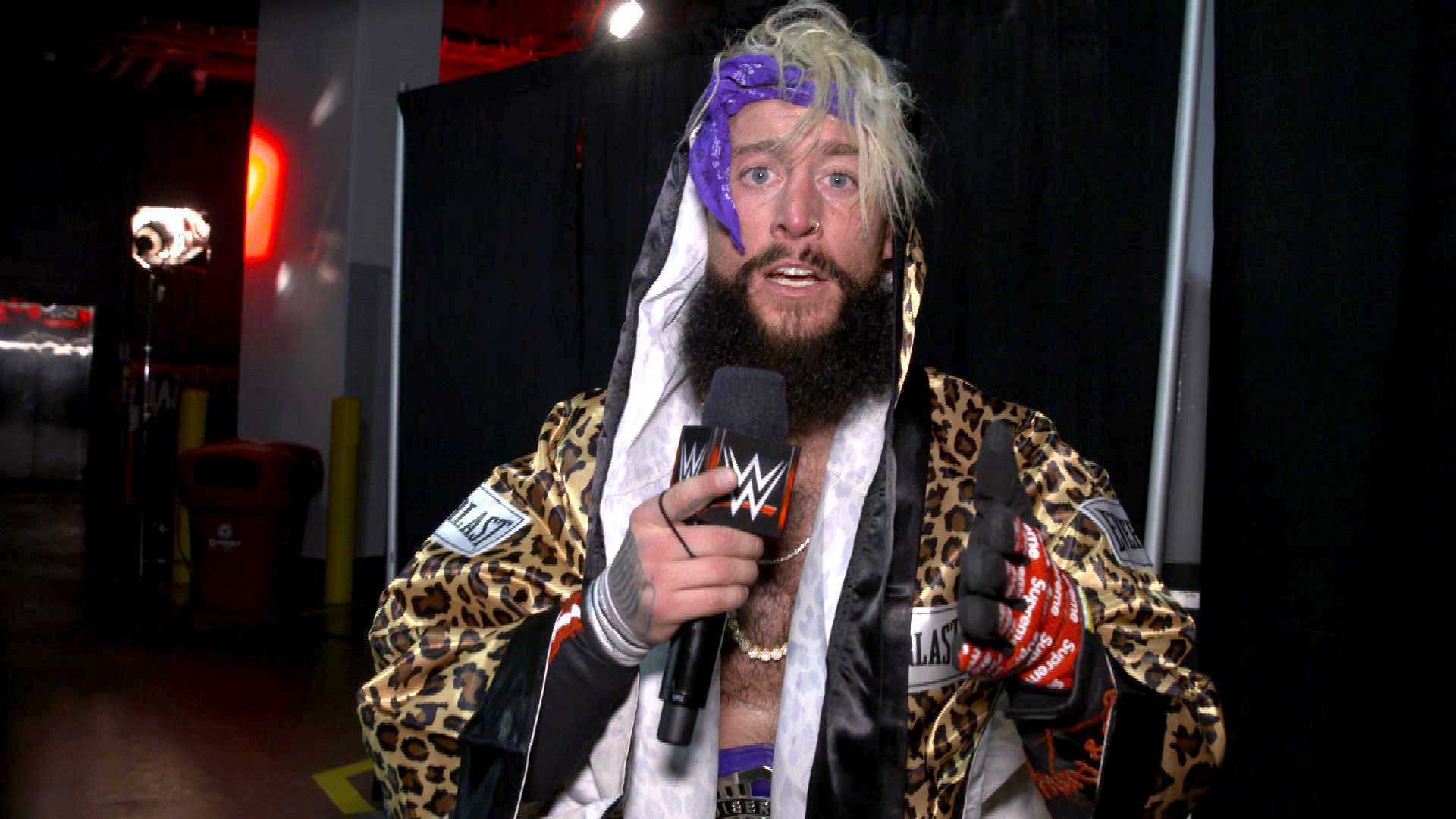 Josh Reddick gets a trim, beard-off with WWE's Daniel Bryan in