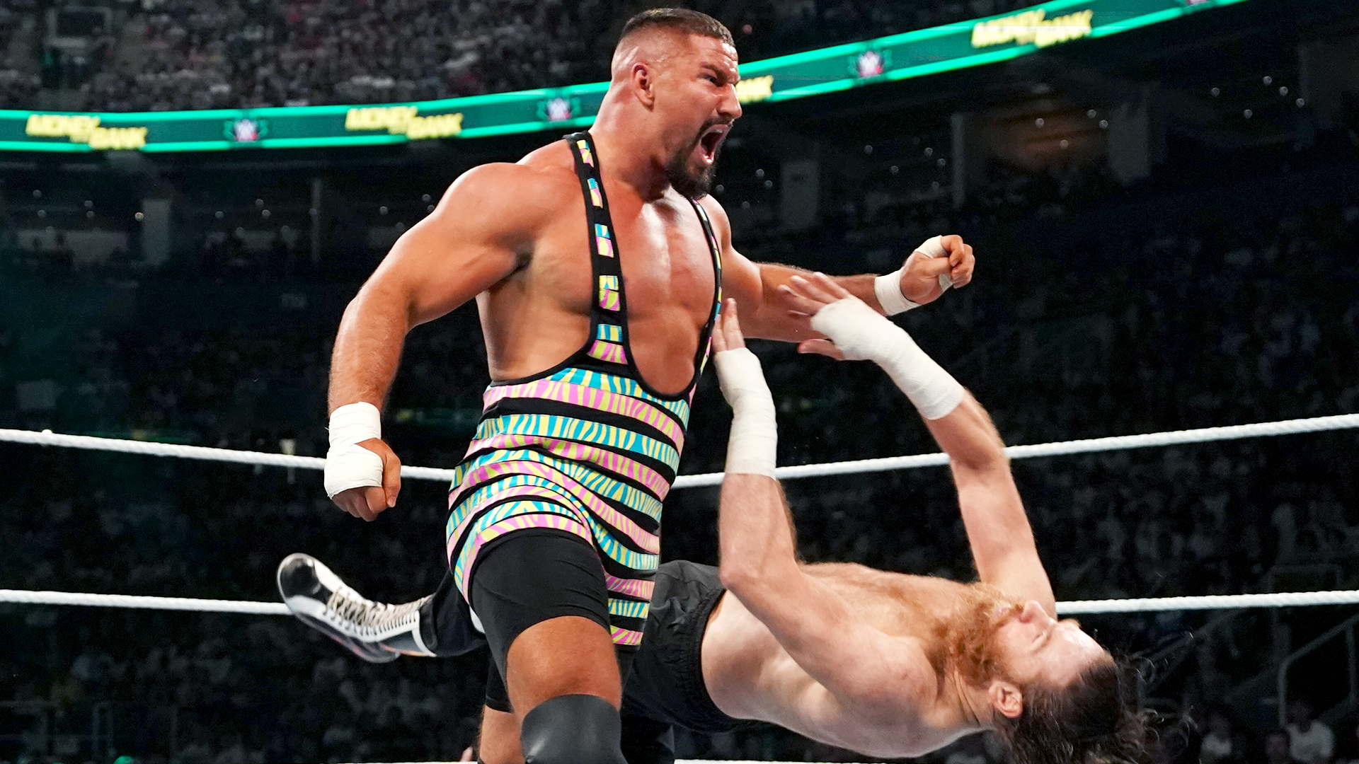 Sami Zayn vs. Bron Breakker — Intercontinental Title: Money in the Bank  2024 highlights