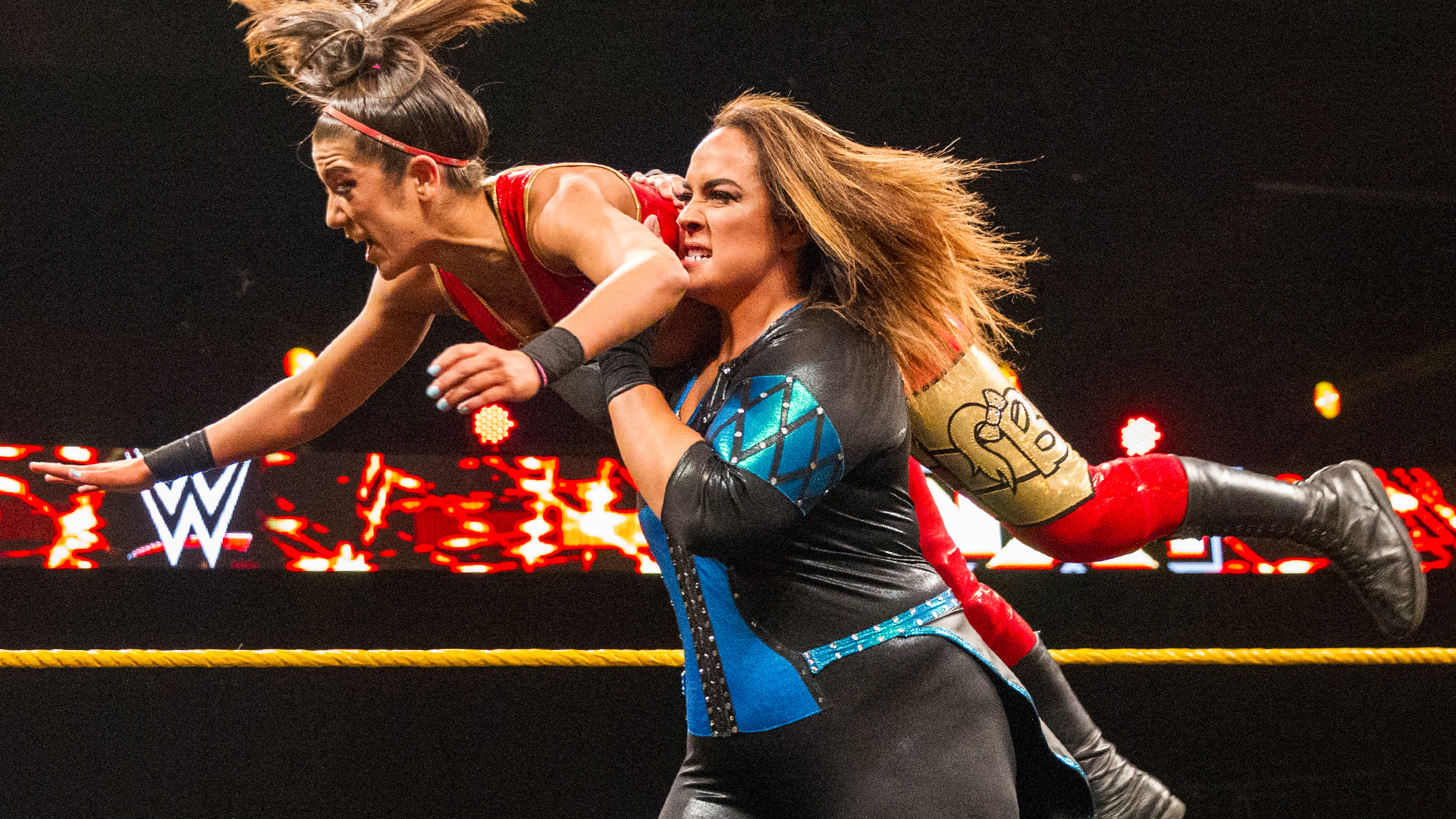 Did Bayley topple Nia Jax?: WWE NXT, July 20, 2016