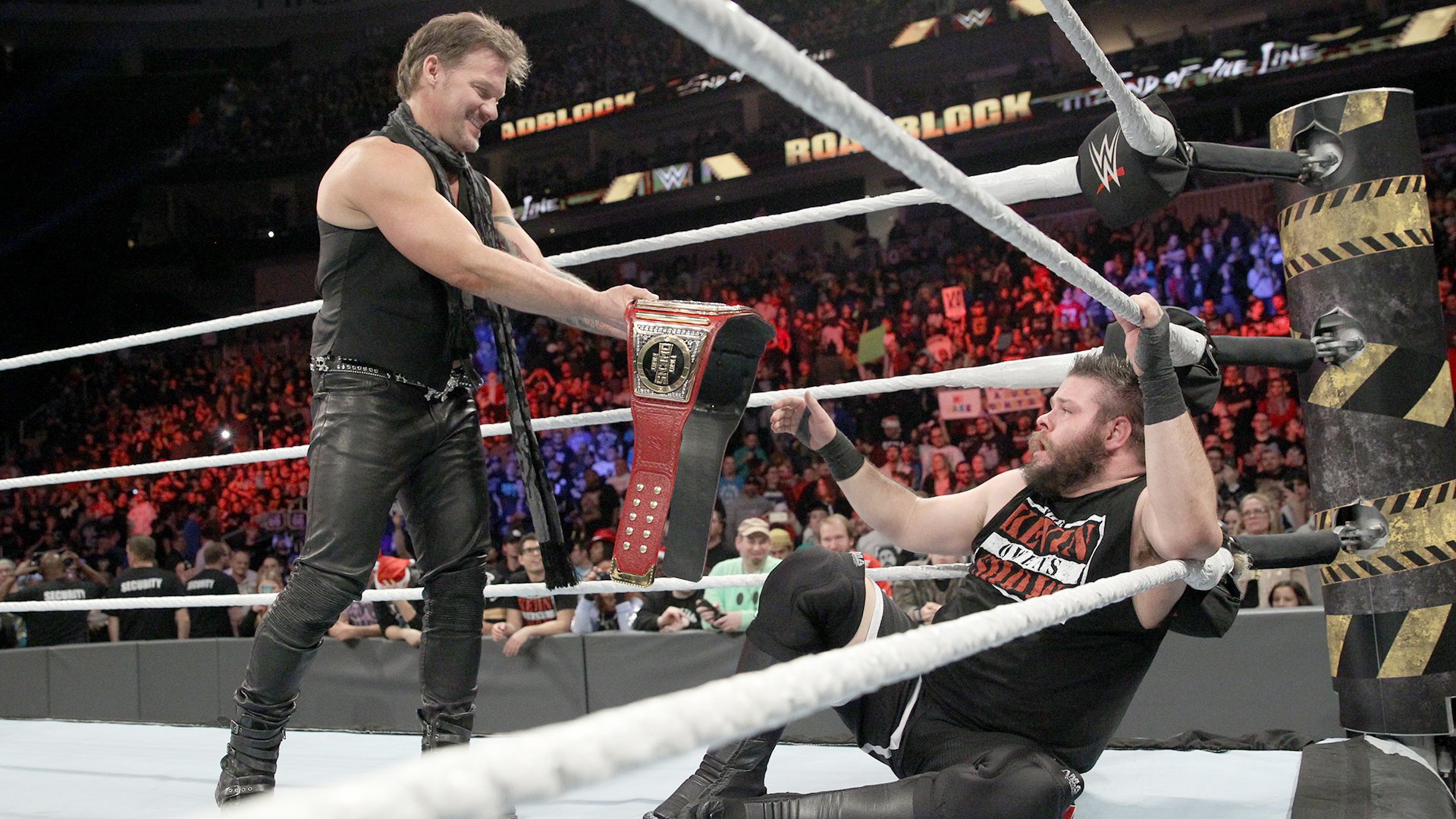 WWE Universal Champion Kevin Owens Def. Roman Reigns By ...