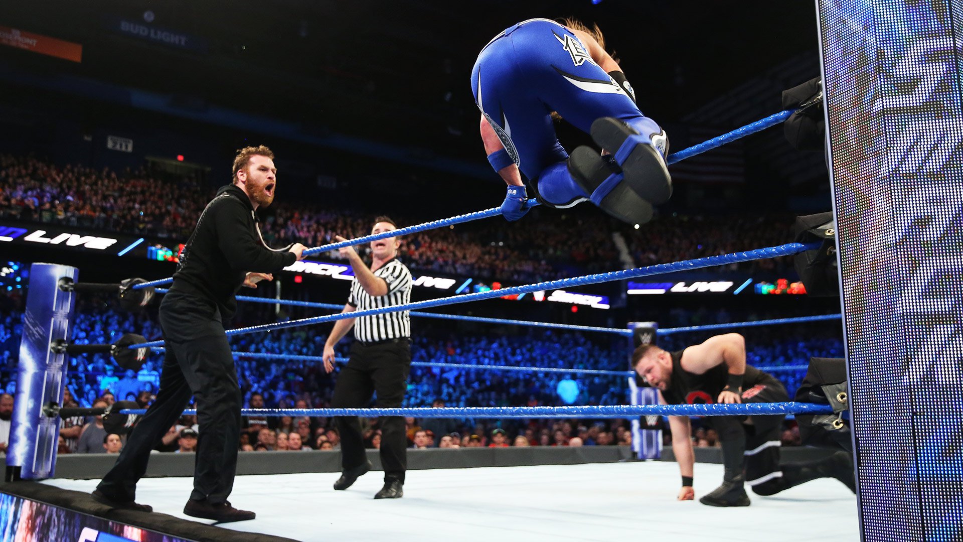 SmackDown LIVE: Dec. 26, 2017 | WWE