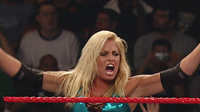 Trish Stratus and Lita vs. Molly Holly and Gail Kim: Raw, September 22 ...