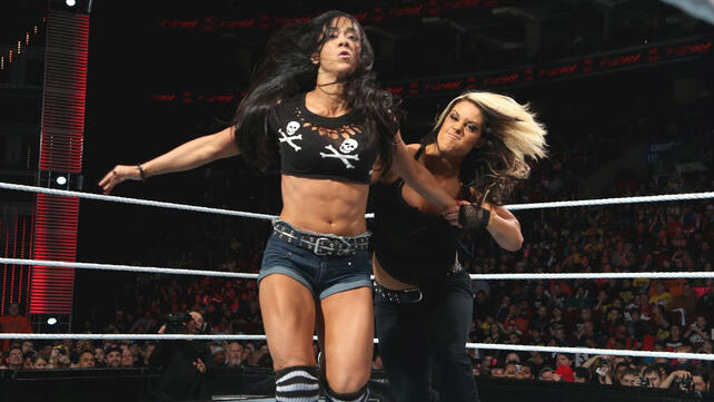 Kaitlyn vs. AJ Lee: Raw, March 25, 2013 | WWE.com