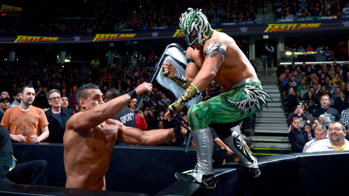 Kalisto vs. Alberto Del Rio – United States Championship 2-out-of-3 ...