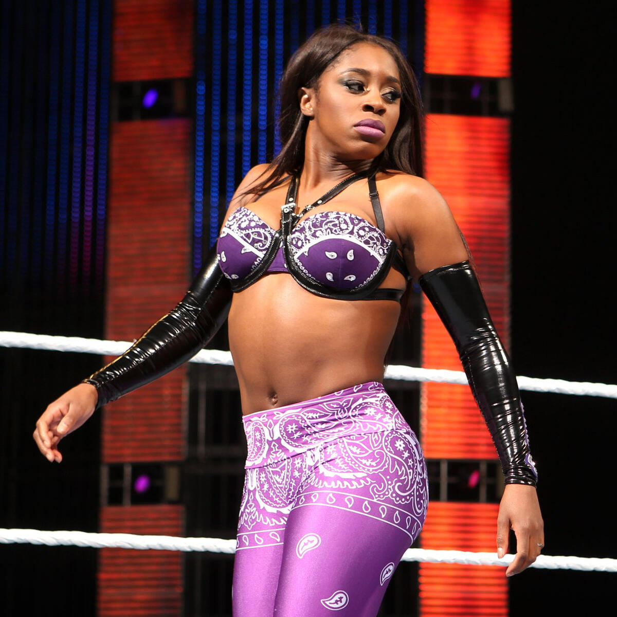 Brie Bella vs. Naomi: photos | WWE