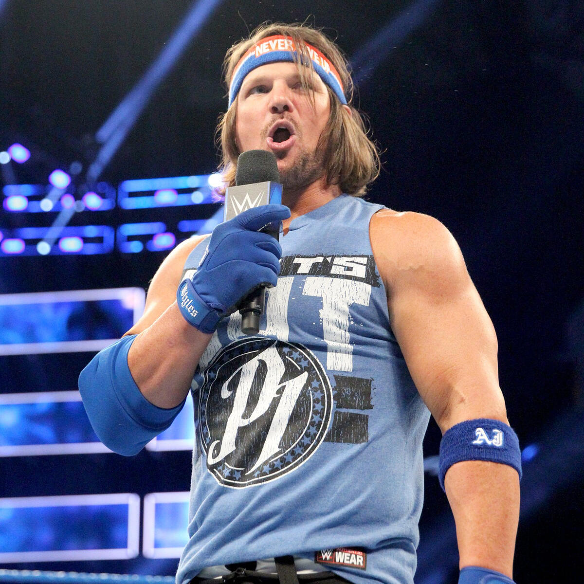 Apollo Crews vs. AJ Styles: photos | WWE