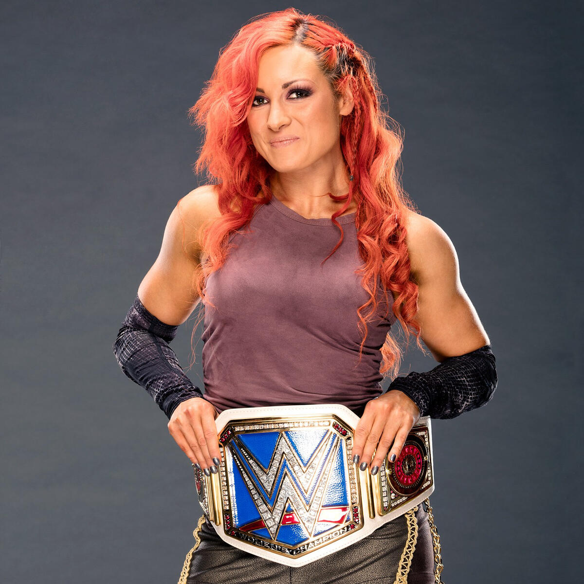 Becky Lynch Shows Off Her Smackdown Womens Championship Photos Wwe 9877