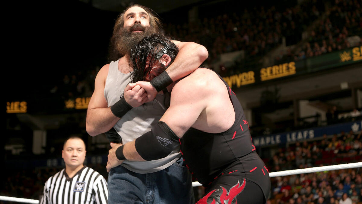 Kane vs. Luke Harper - Kickoff Match: photos | WWE