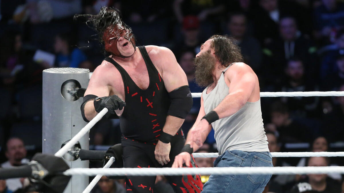 Kane vs. Luke Harper - Kickoff Match: photos | WWE