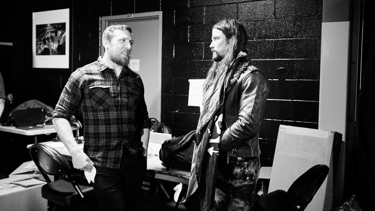 Behind the Scenes at Survivor Series 2016: photos