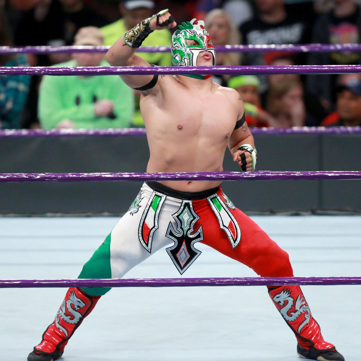 The Brian Kendrick vs. Kalisto - Cruiserweight Championship Match ...