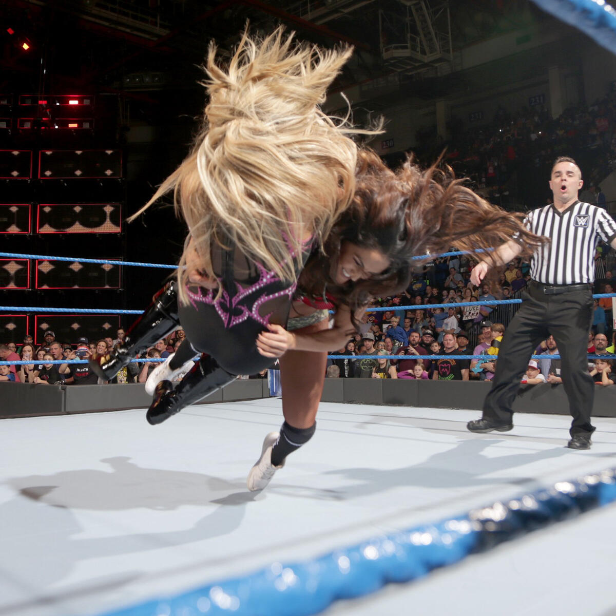 Nikki Bella vs. Natalya: photos | WWE