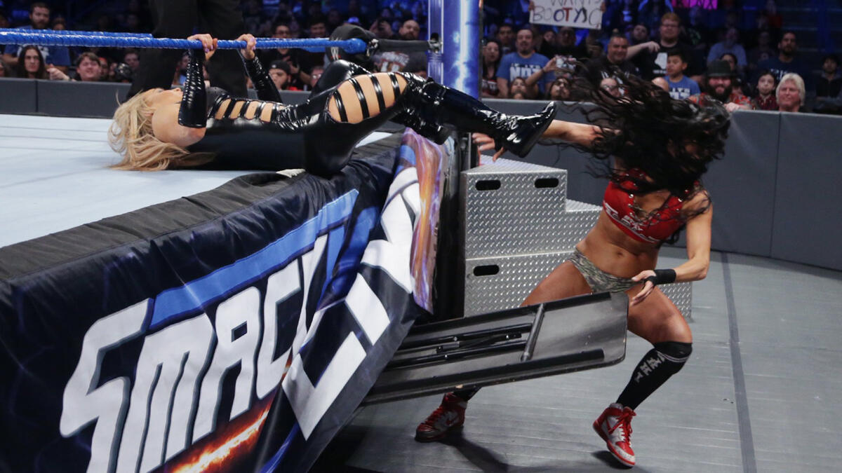 Nikki Bella vs. Natalya – Falls Count Anywhere Match: photos | WWE