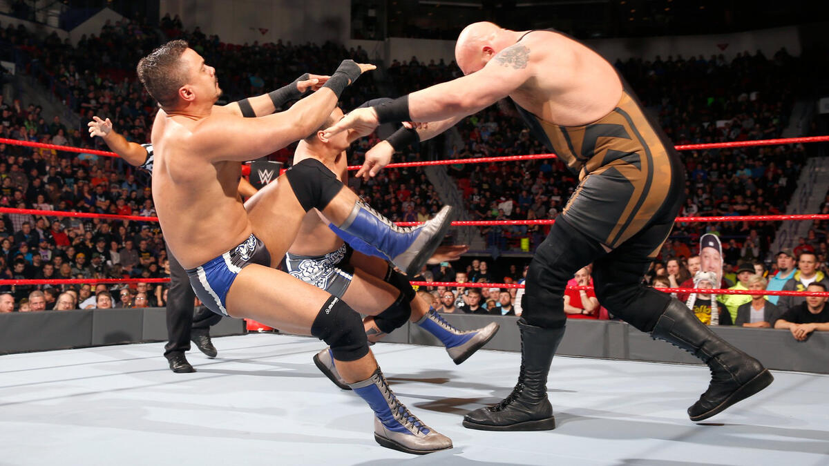 Big Show vs. The Shining Stars – 2-on-1 Handicap Match: photos | WWE