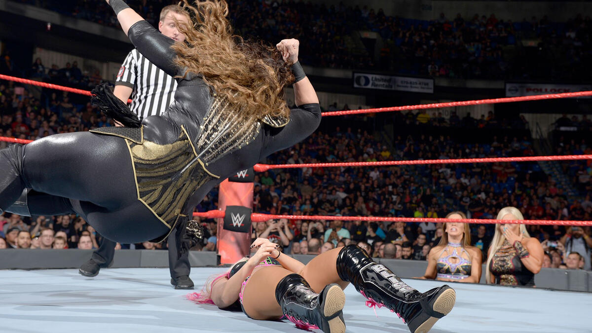 Alexa Bliss Vs Nia Jax Raw Womens Championship Match Photos Wwe