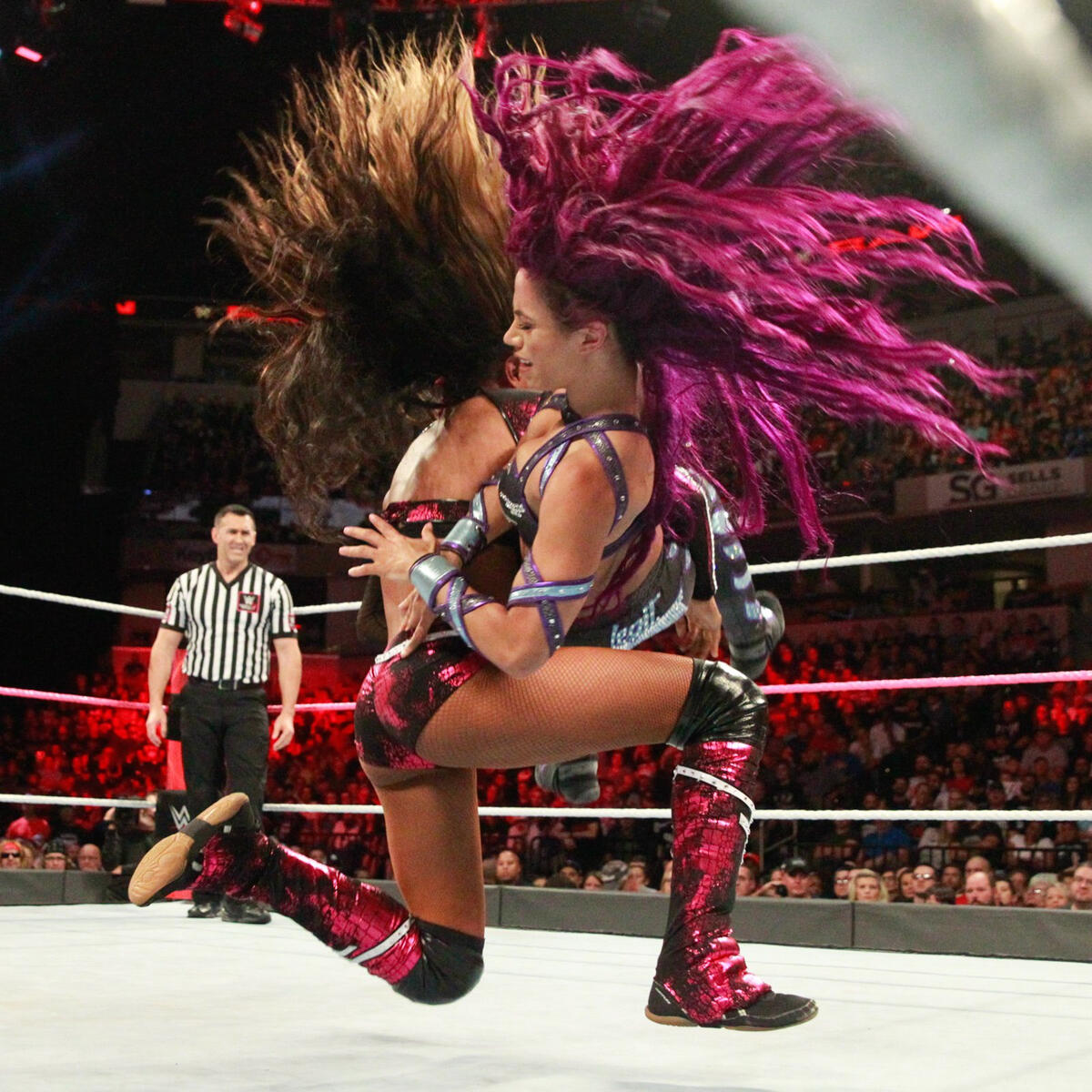 Fatal 5 Way Elimination Match Winner Faces Asuka At Wwe Tlc Photos Wwe