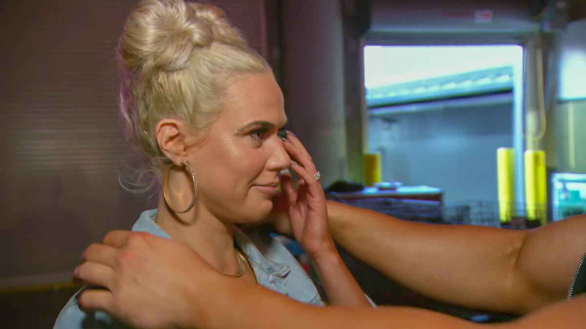 Watch total divas clearance season 8 episode 5