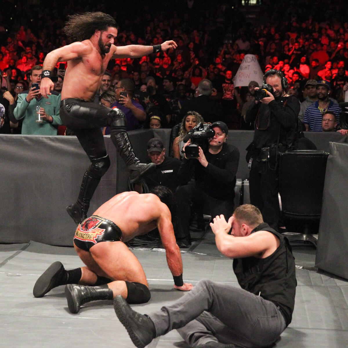 Rollins stomps McIntyre and wins by count-out!