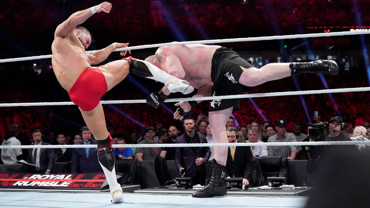 Brock Lesnar vs. Finn B lor Universal Championship Match photos