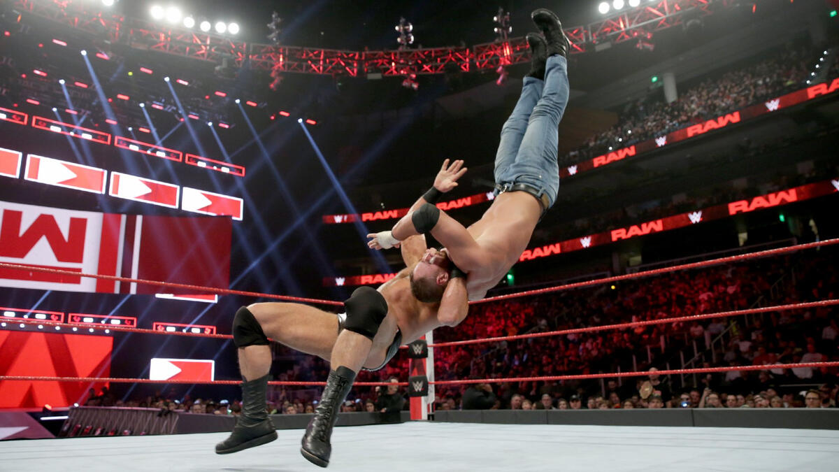 Dean Ambrose vs. Drew McIntyre – No Disqualification Match: photos | WWE