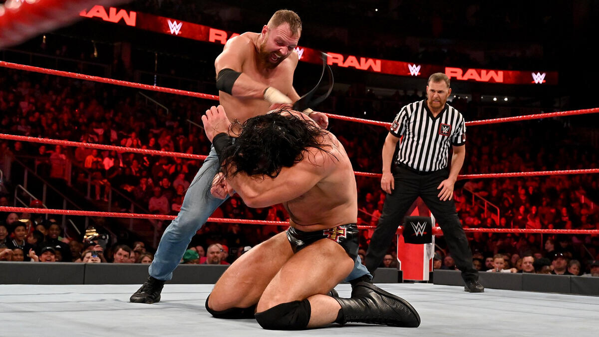 Dean Ambrose vs. Drew McIntyre – No Disqualification Match: photos | WWE