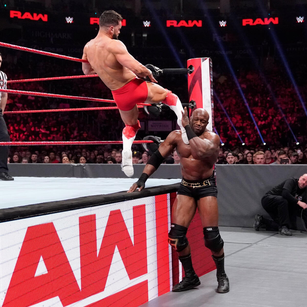 Finn Bálor Vs Bobby Lashley Intercontinental Championship Match Photos Wwe