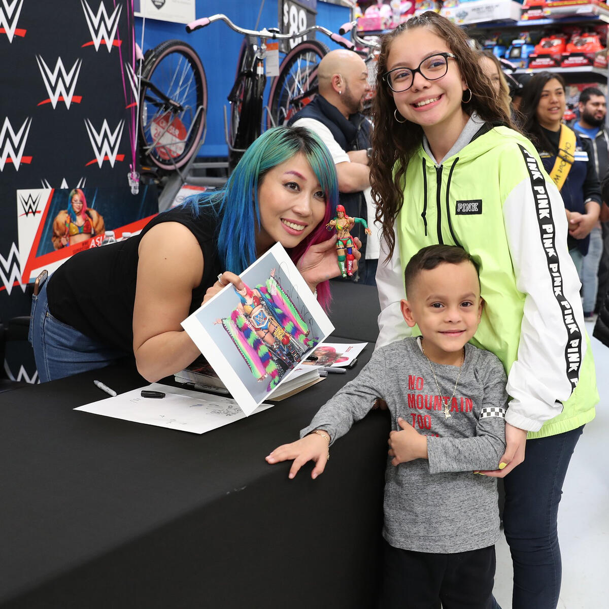 Día de la madre: Madres Luchadoras - TIM Wrestling