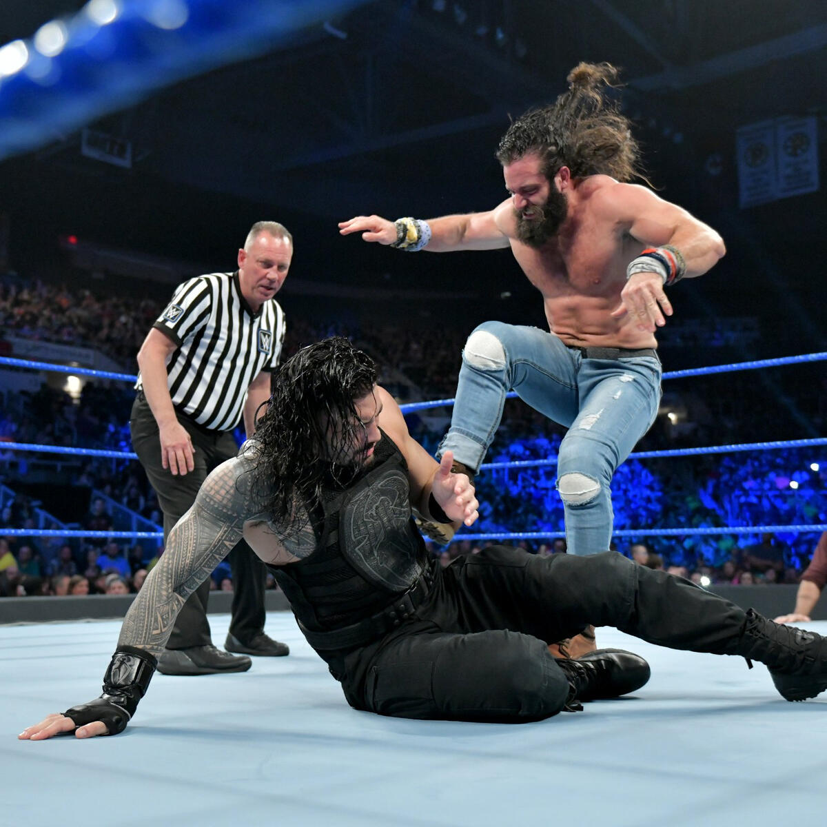 Roman Reigns vs. Elias: photos | WWE