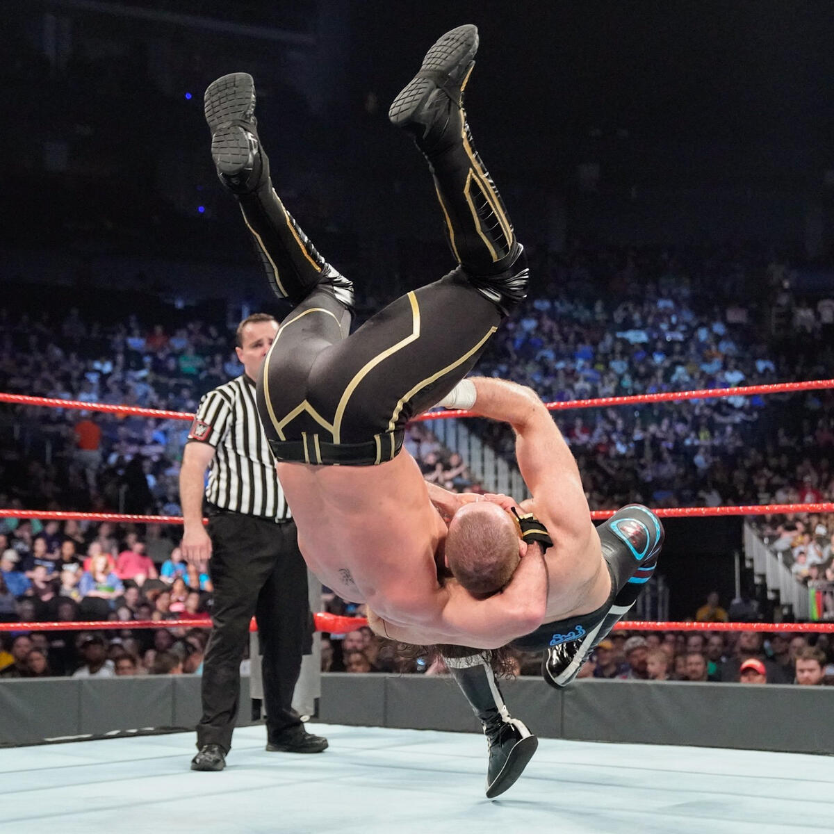 Seth Rollins vs. Sami Zayn: photos | WWE