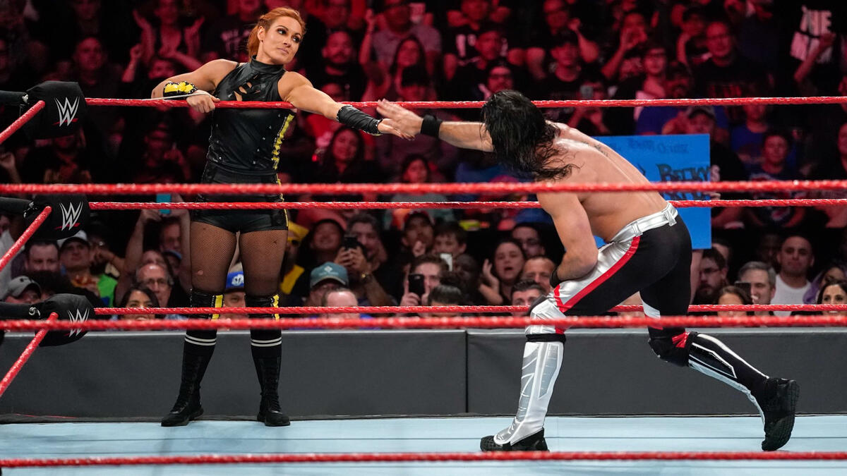 Seth Rollins & Becky Lynch vs. Maria & Mike Kanellis – Mixed Tag