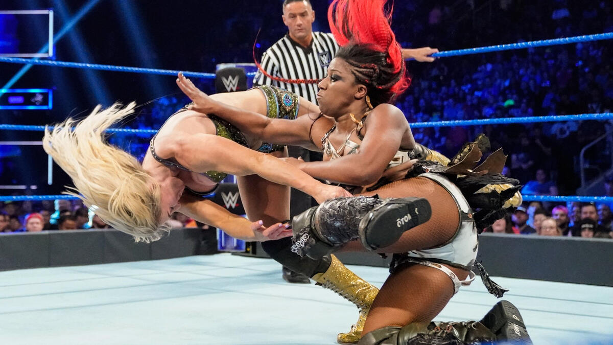 Ember Moon Vs Charlotte Flair Photos Wwe