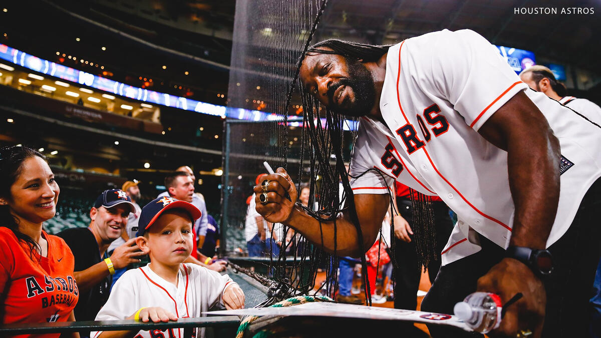 Booker T and Matt Hardy at Houston Astros game: photos